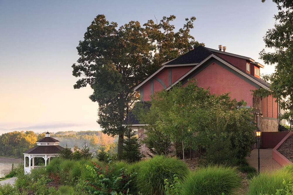 Upscale Lodging Overlooking Wine Country Hermann Missouri