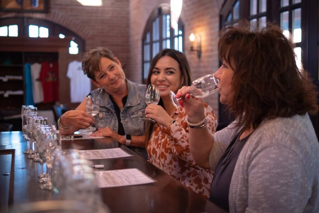 Tour Hermann MO Wineries Plan your Winery Tour