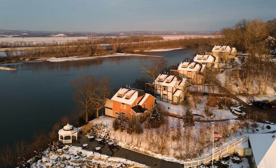Hermann Hill River Bluff Cottages