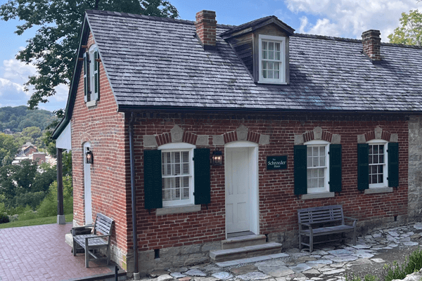 Memorable Places to Stay in Hermann