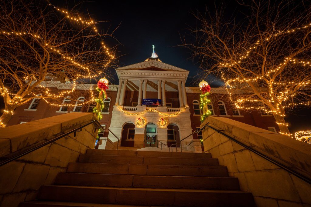 Christmas Magic Awaits in Hermann Christmas Magic Awaits in Hermann