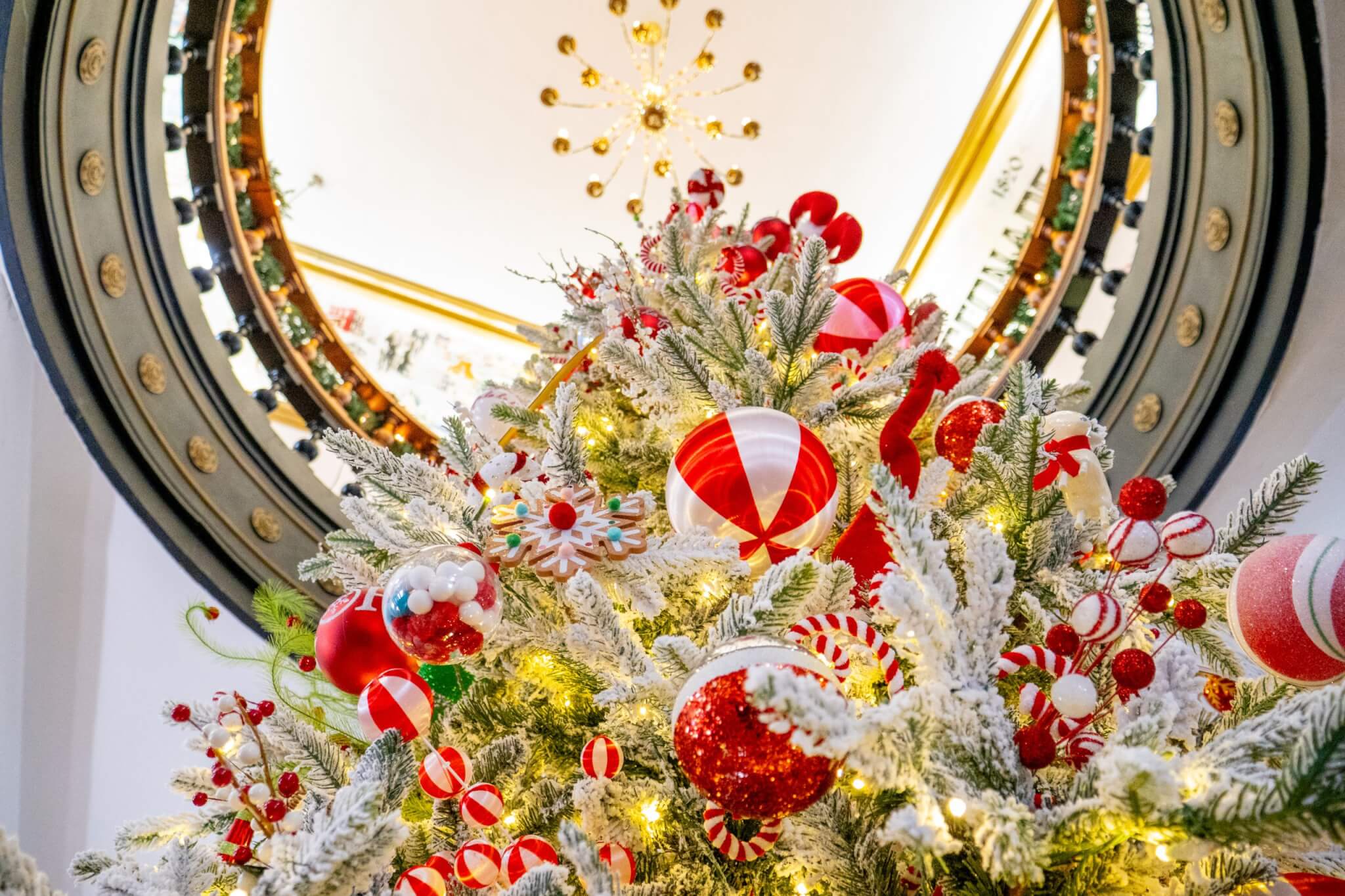 Christmas Magic Awaits in Hermann Christmas Magic Awaits in Hermann